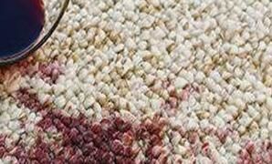 地毯上沾上了污漬，該怎么處理呢？