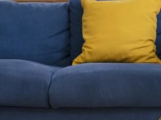 在對家具進(jìn)行清潔的時(shí)候，要注意什么呢？